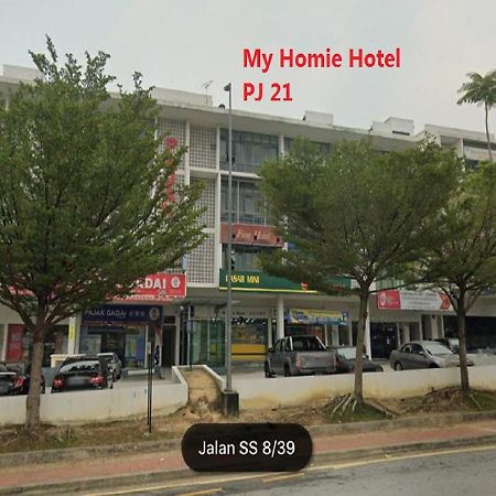 My Homie Hotel Pj Петалінг-Джая Екстер'єр фото